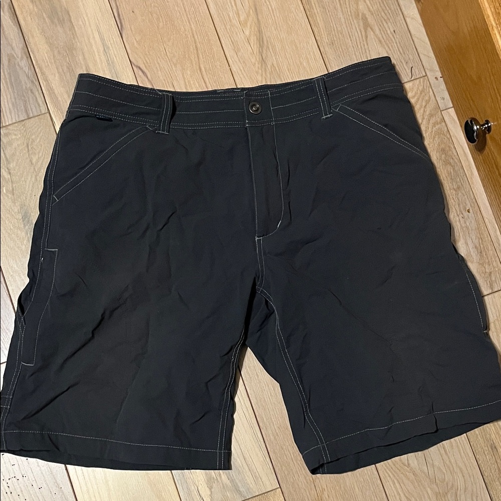 Kuhl Men's Black Hybrid Shorts with Contrast Stitching